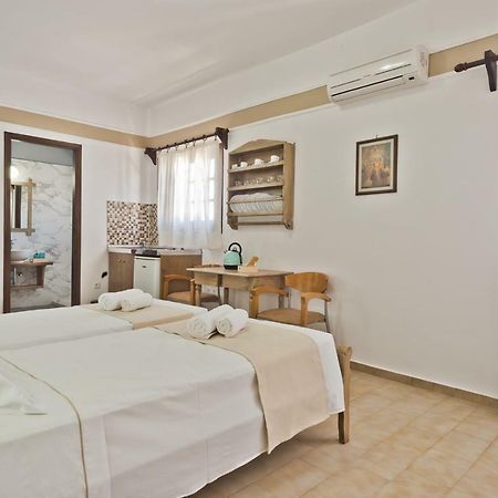Philoxenia Studios 1 Karpathos Extérieur photo