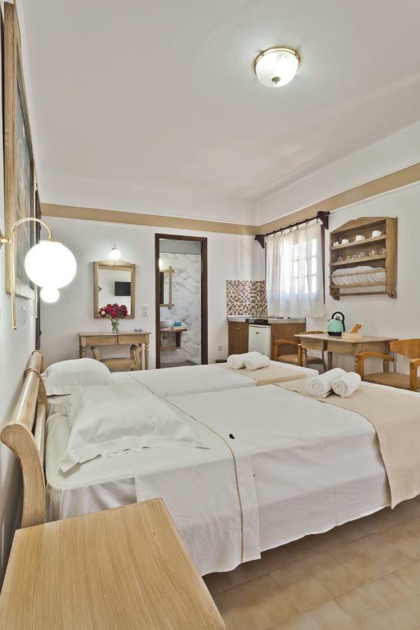 Philoxenia Studios 1 Karpathos Extérieur photo